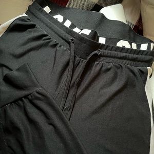 Women’s Love joggers